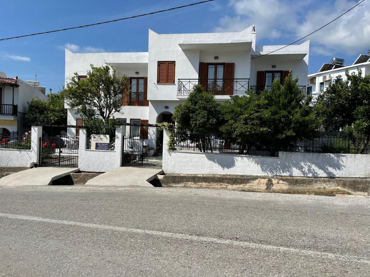 Karagiozos Studios & Apartments Skopelos Exteriér fotografie